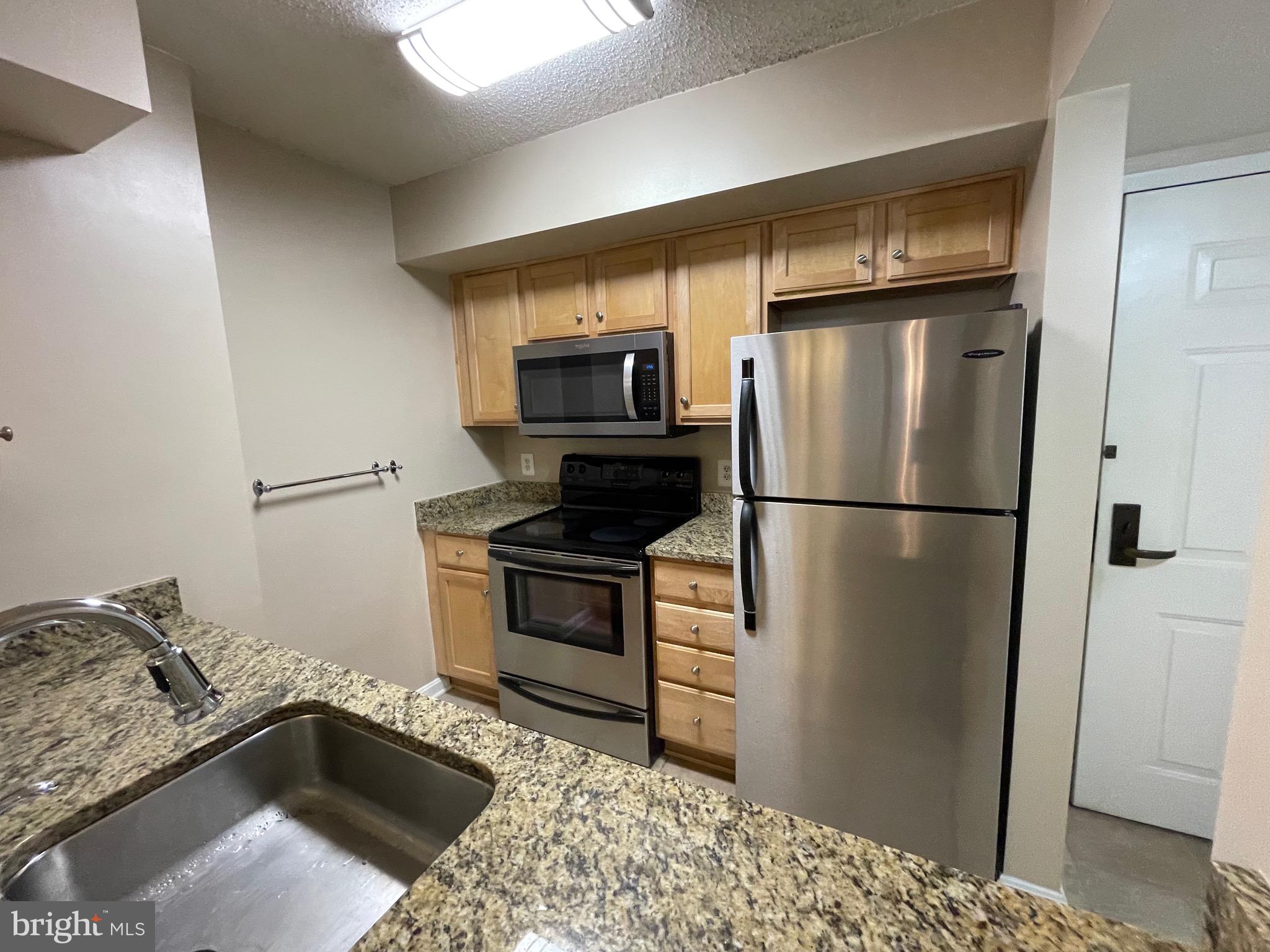 1024 N UTAH STREET N 523