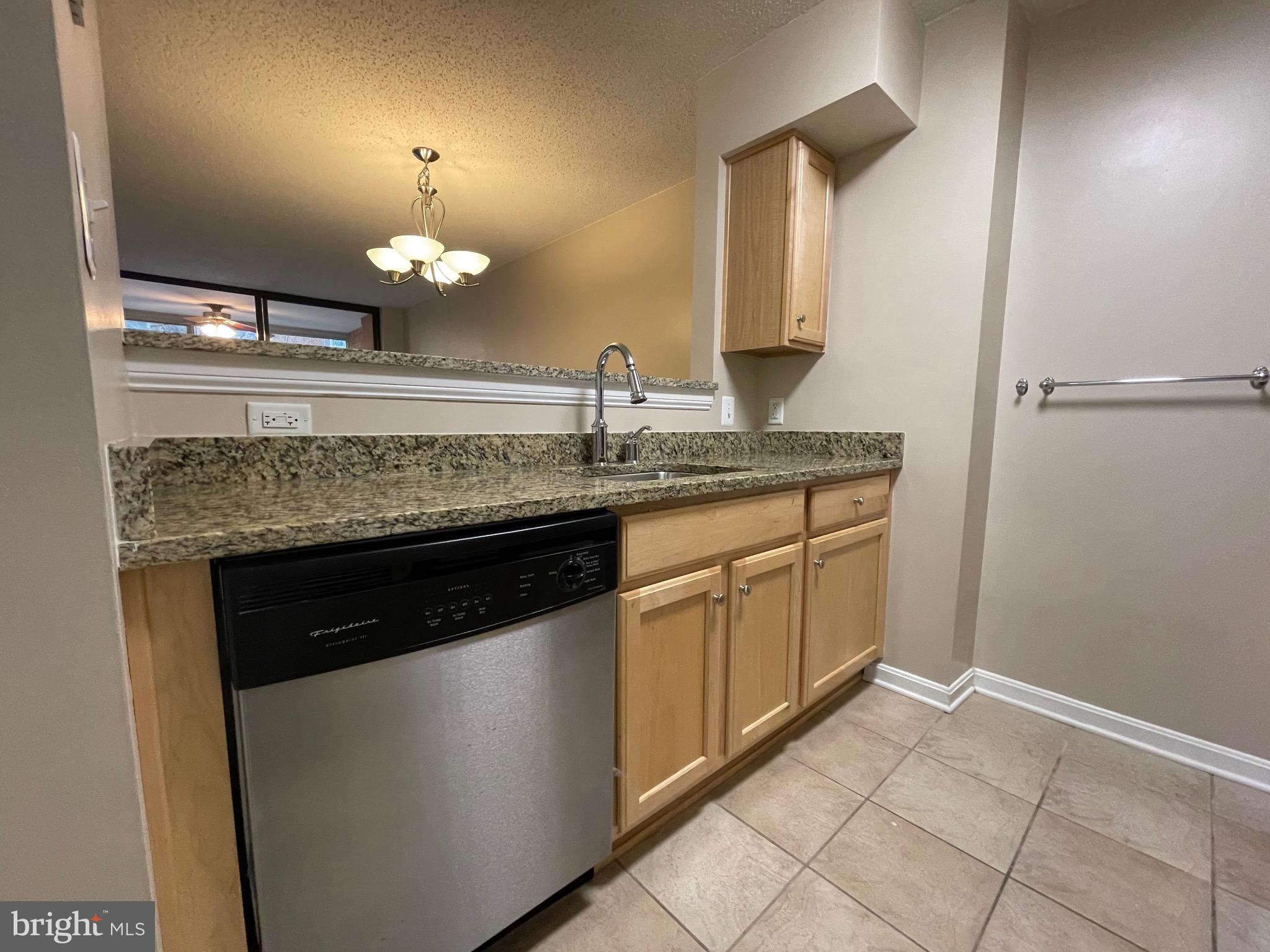 1024 N UTAH STREET N 523