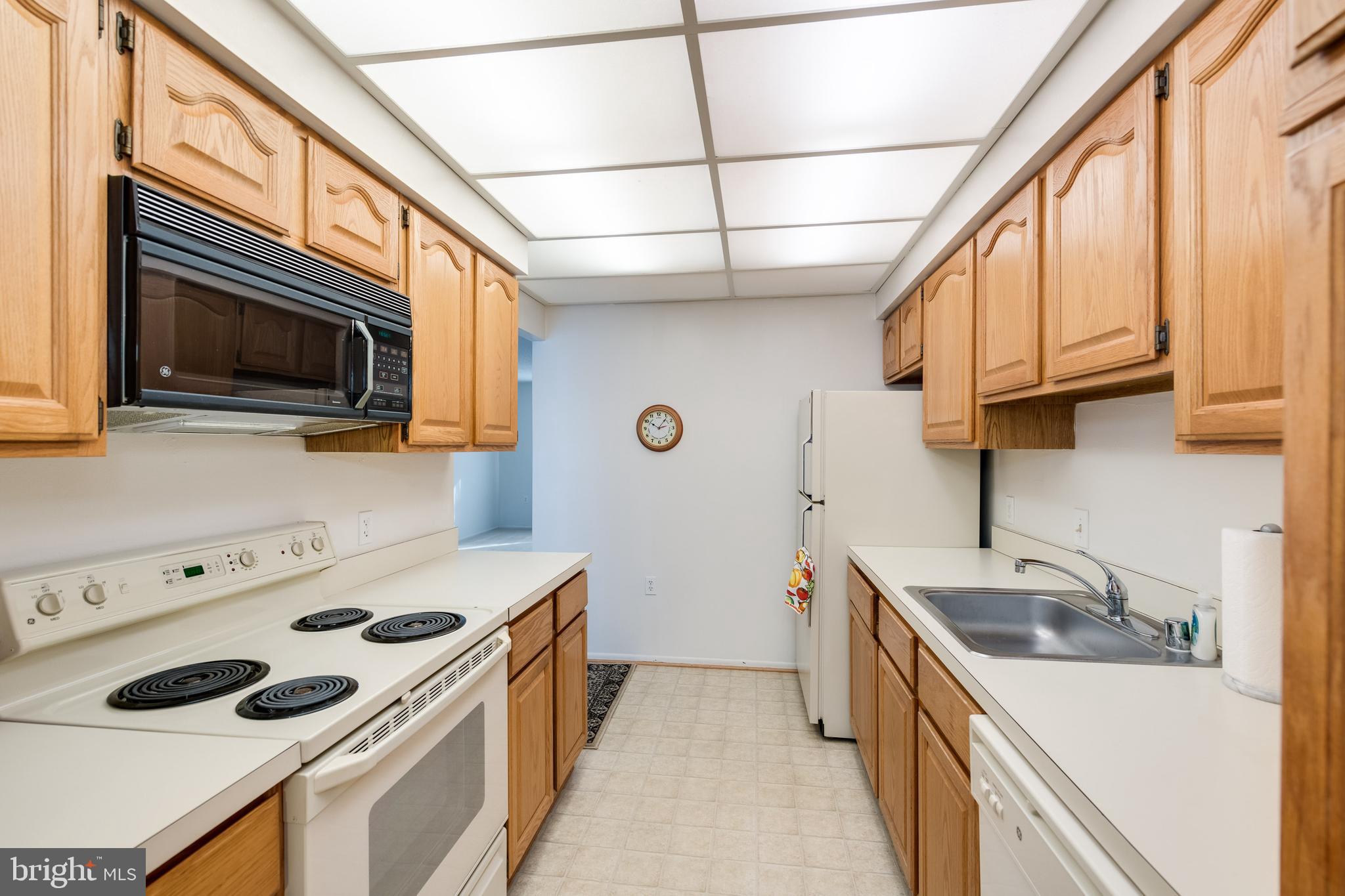 ROSSMOOR MUTUAL #13 - Residential