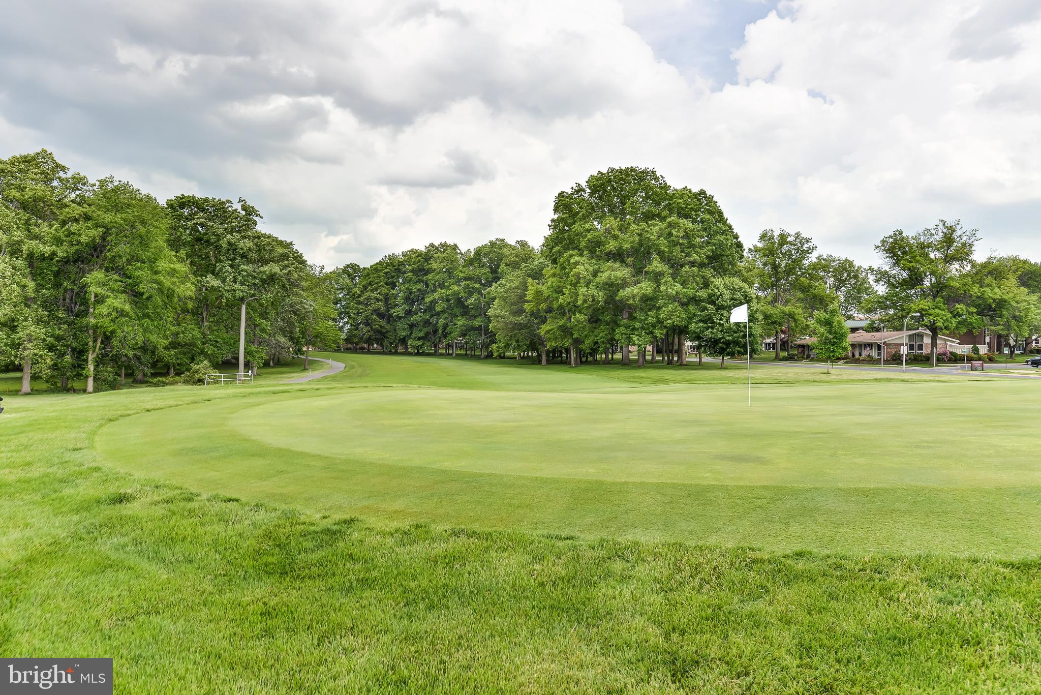 ROSSMOOR MUTUAL #13 - Residential