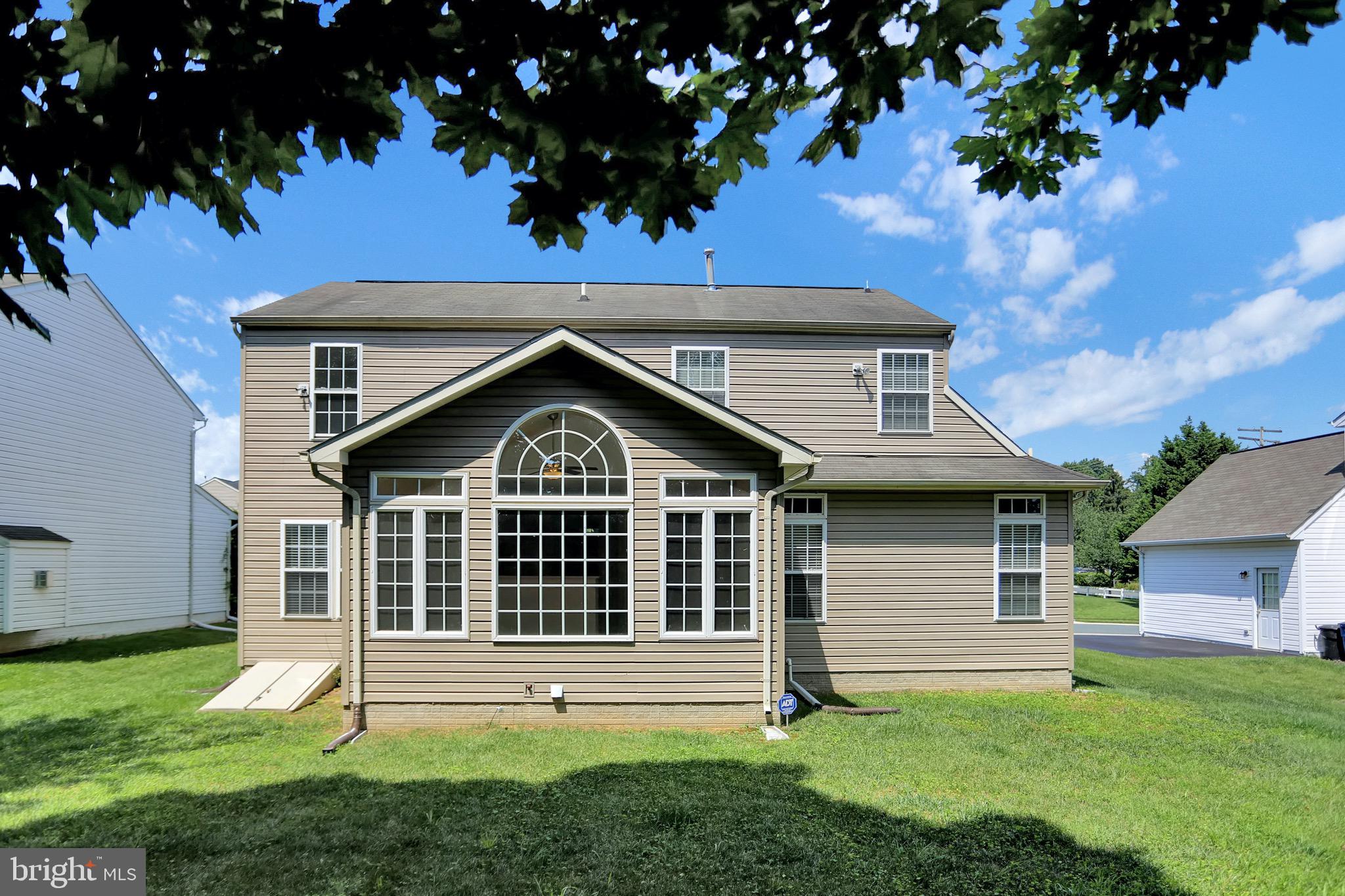 GRACE MANOR - Residential