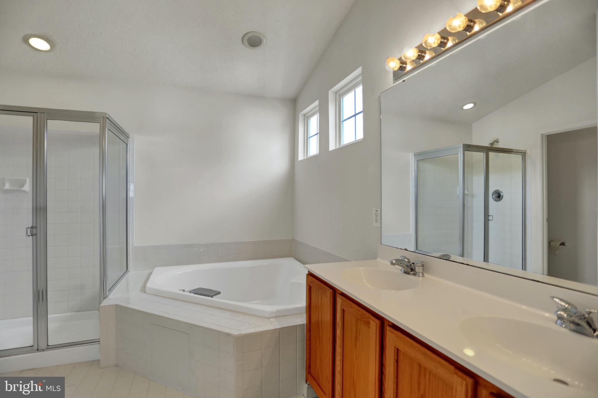 GRACE MANOR - Residential