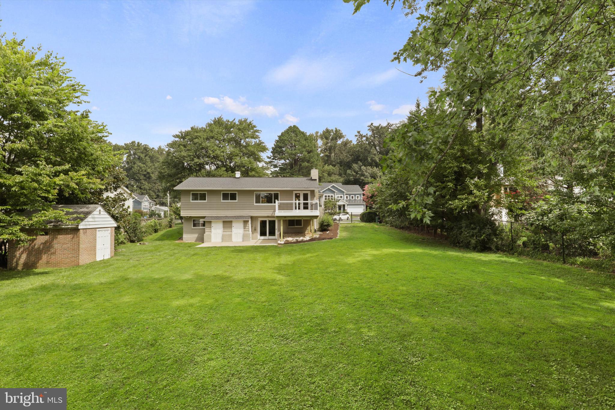 DUNN LORING WOODS - Residential