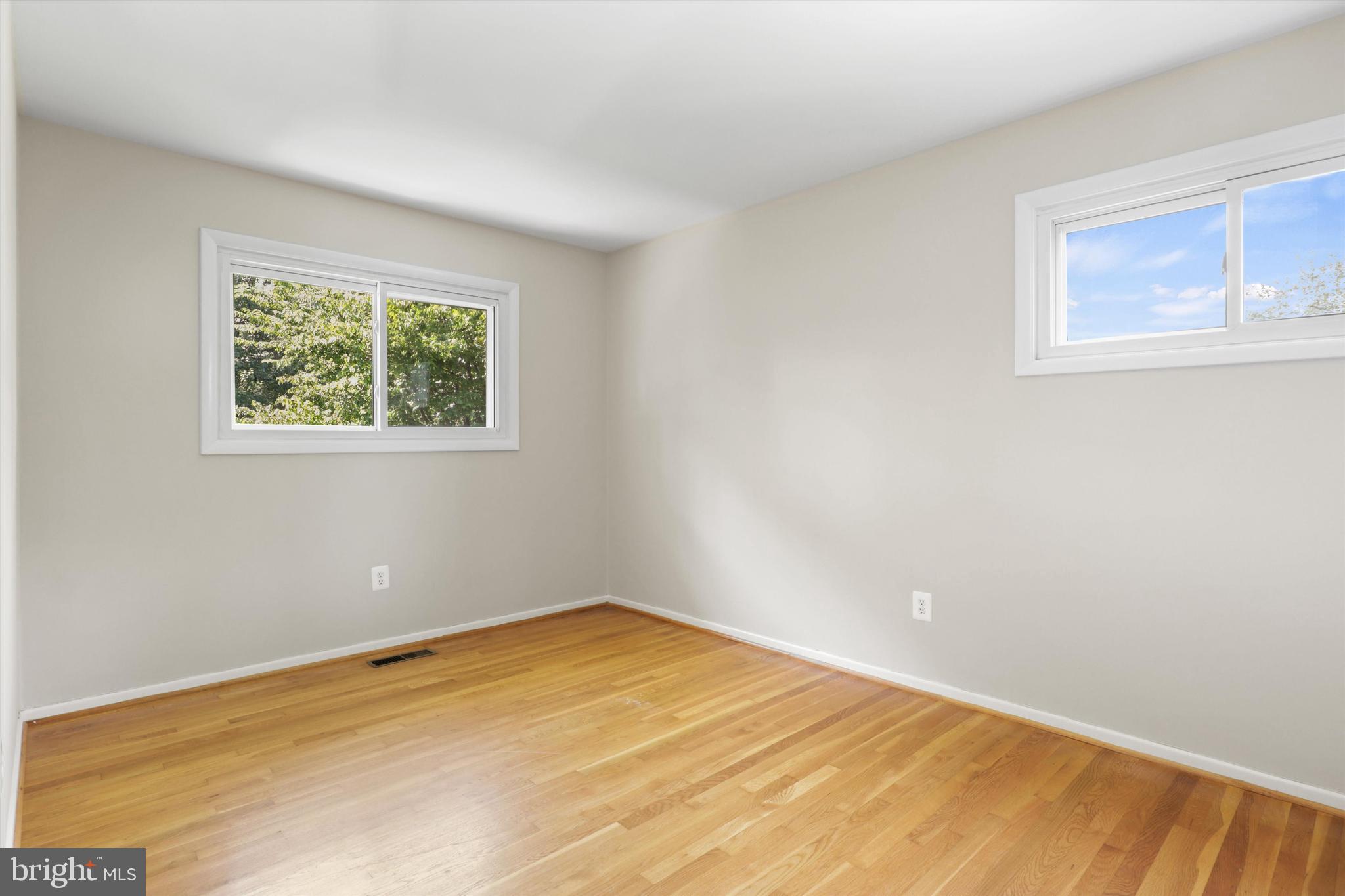 DUNN LORING WOODS - Residential