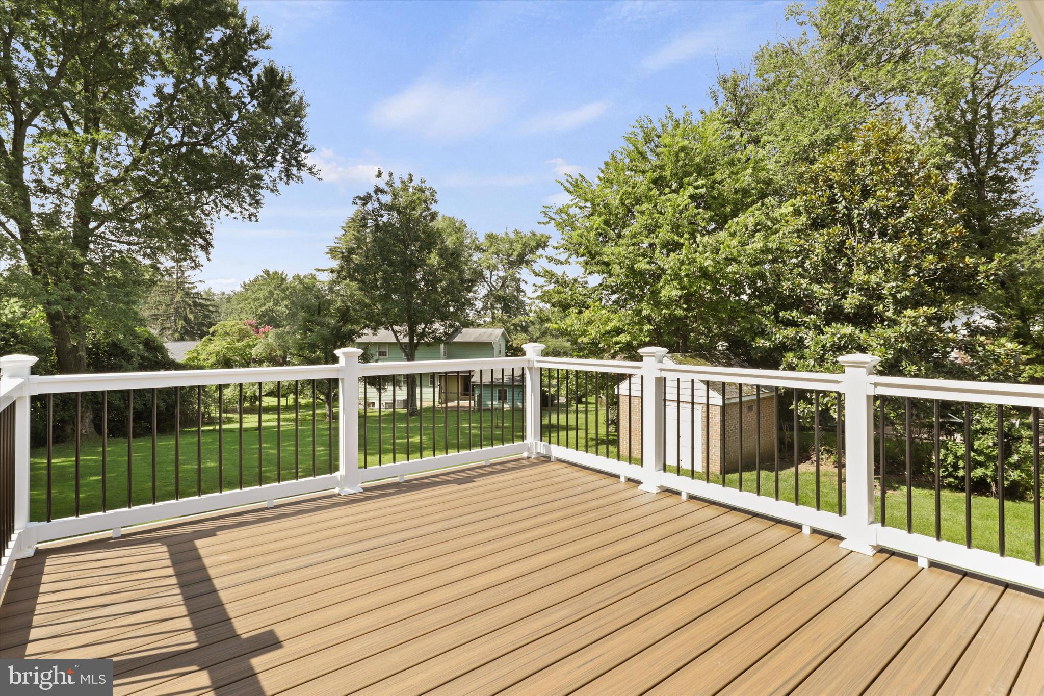 DUNN LORING WOODS - Residential