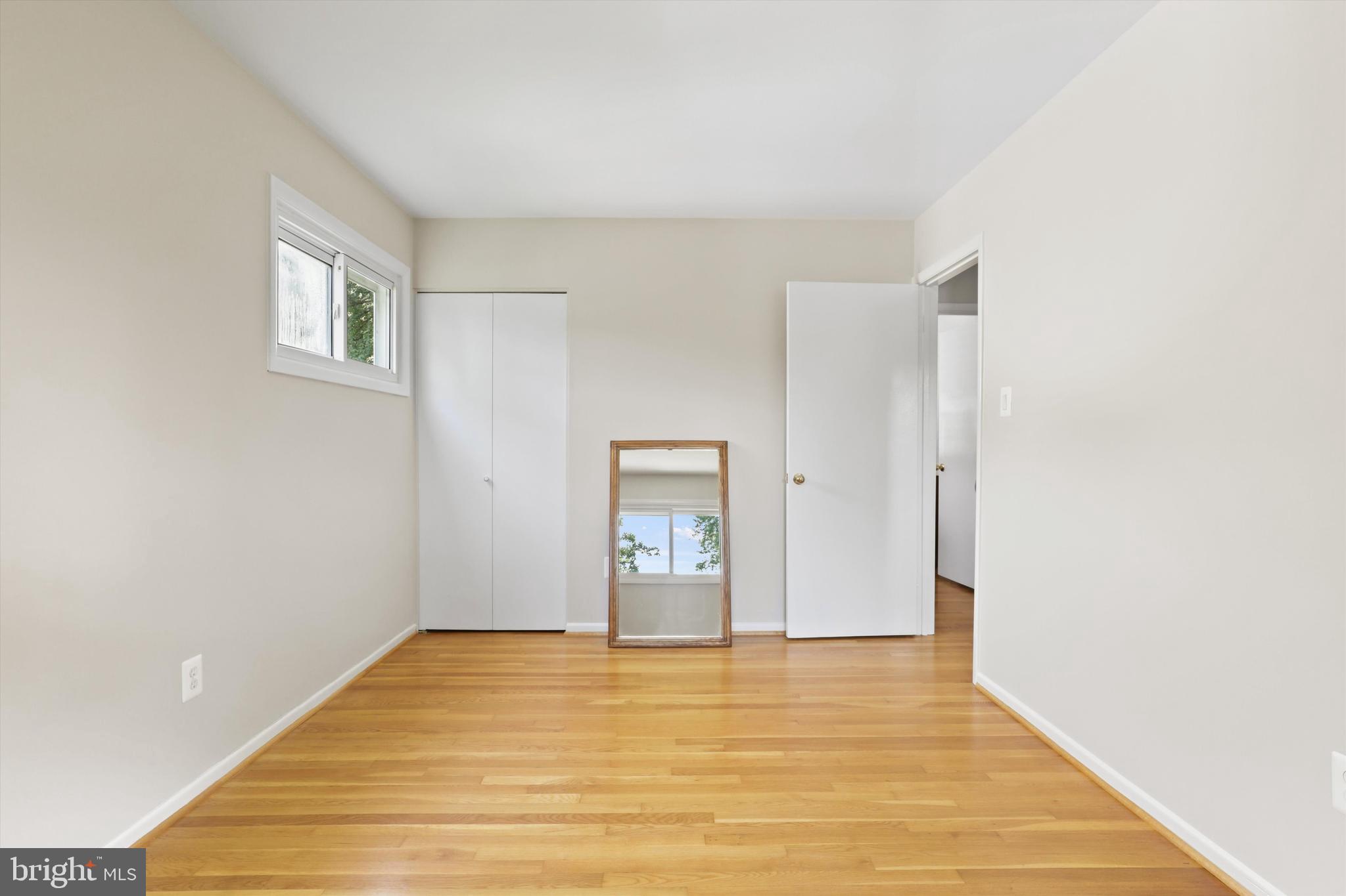 DUNN LORING WOODS - Residential