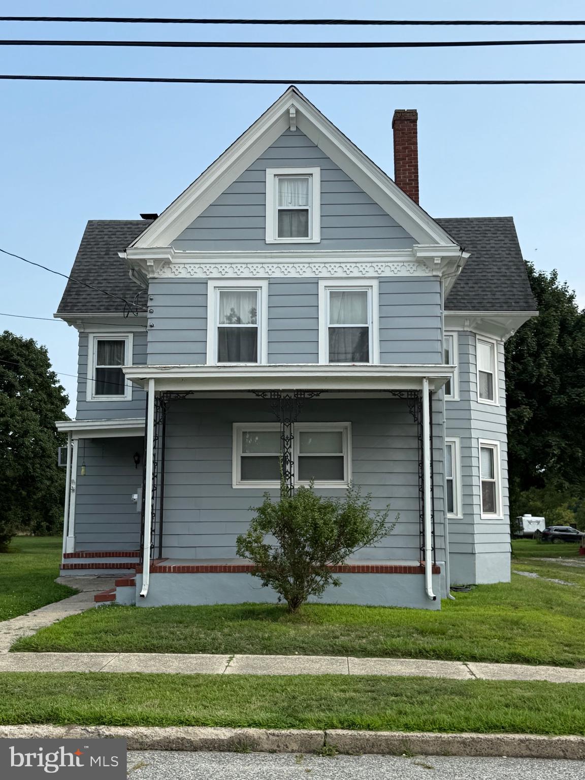 131 MAPLE AVENUE