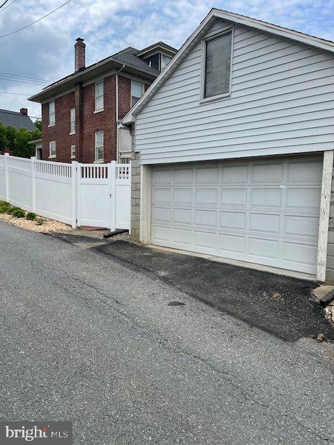 114 N 2ND STREET