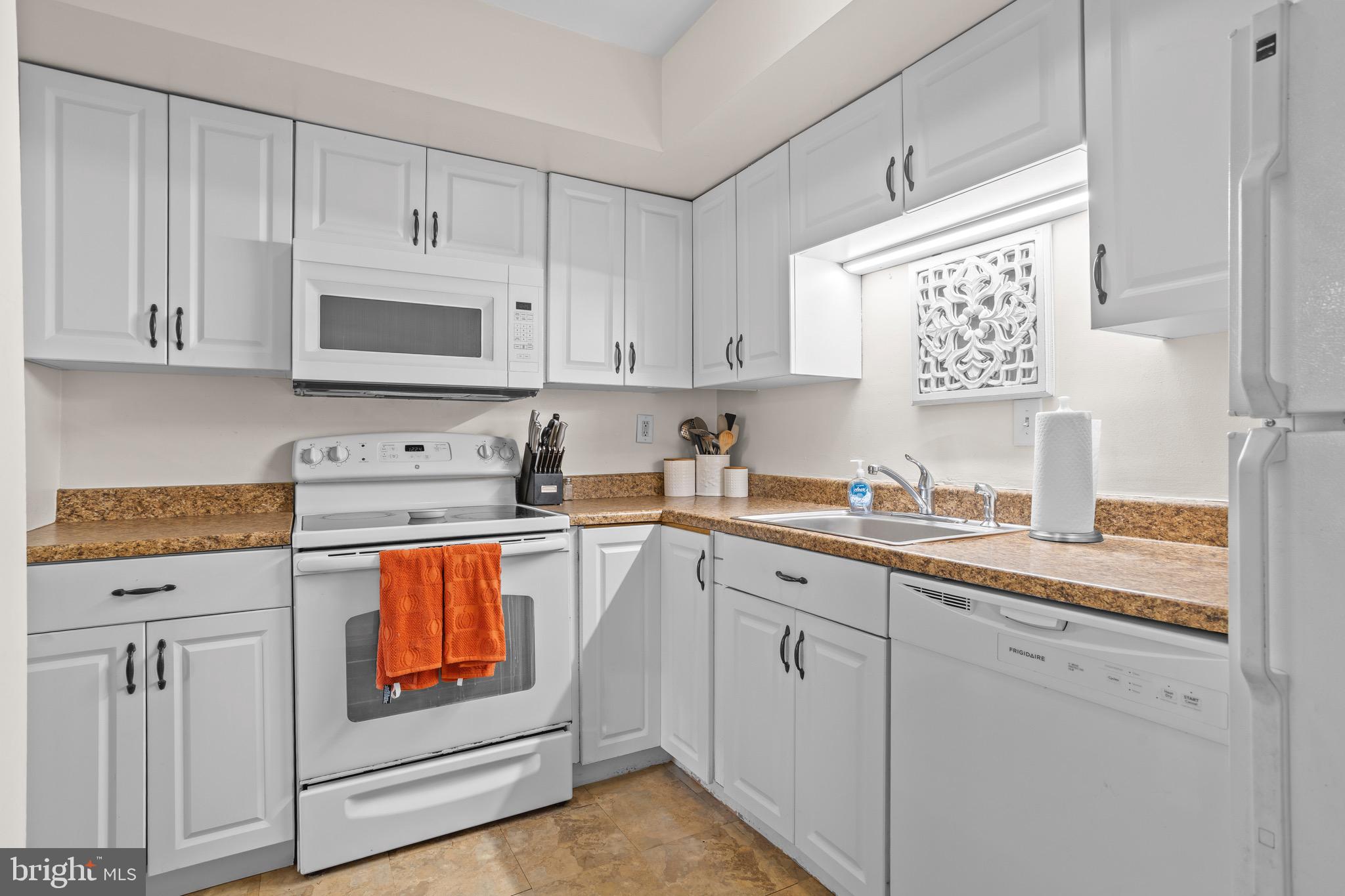 MARPLEWOODS - Residential