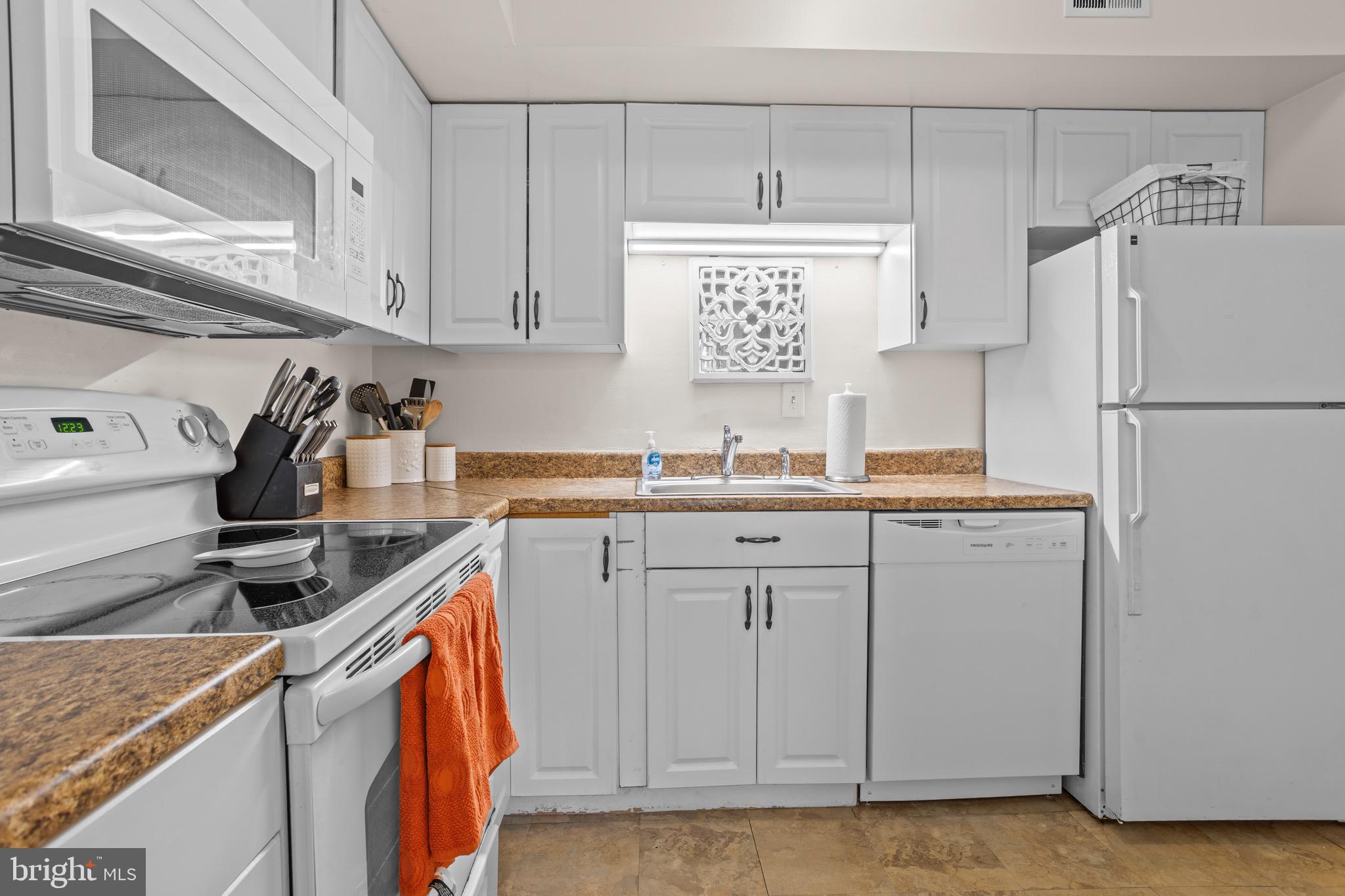 MARPLEWOODS - Residential