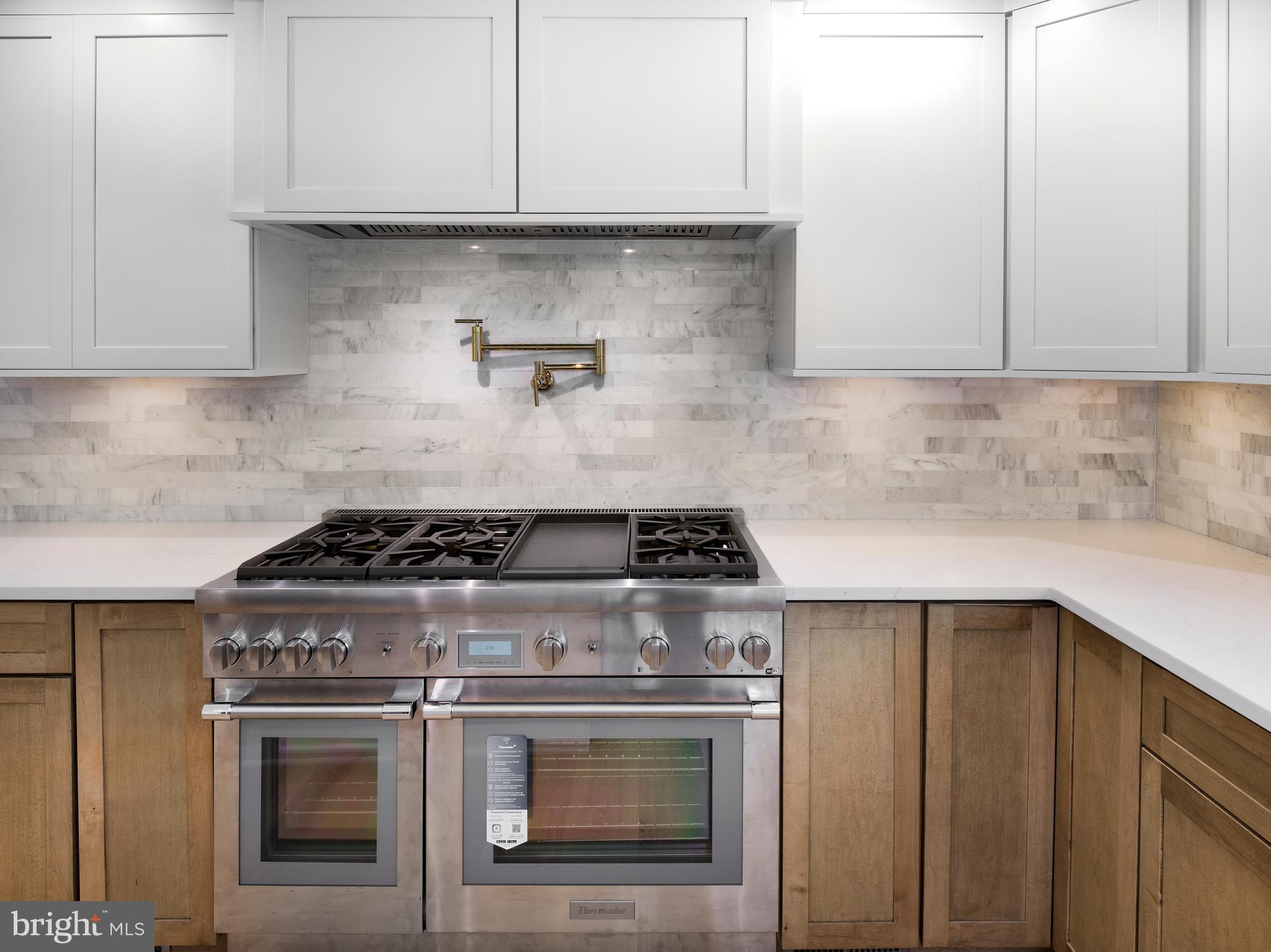 EARLES LAKE - Residential