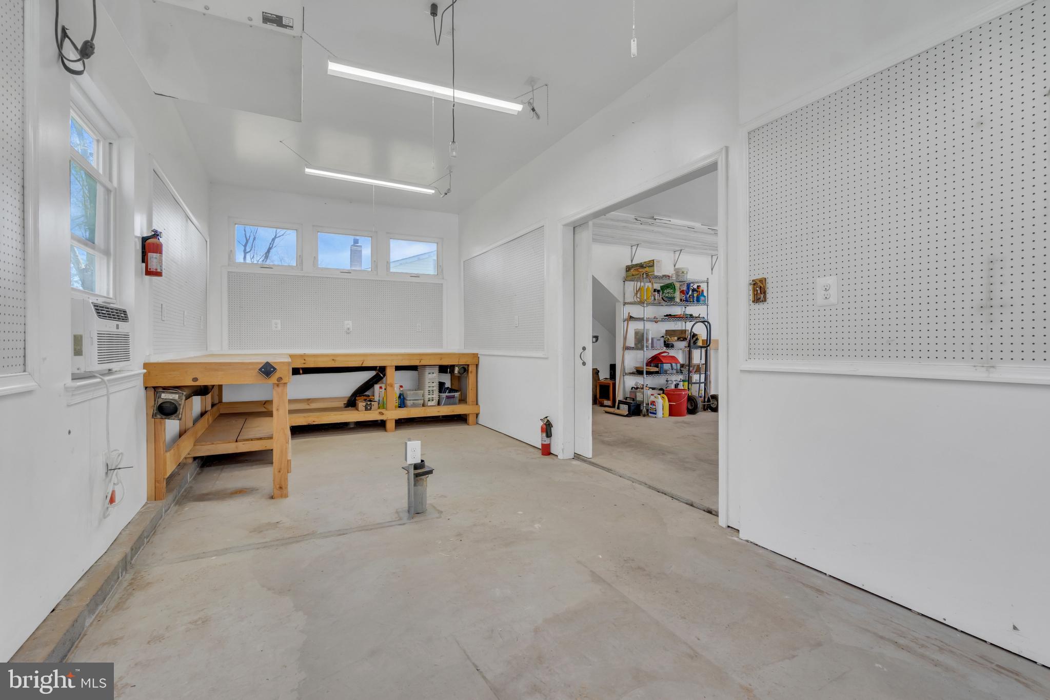 YARDLEY CREST - Residential