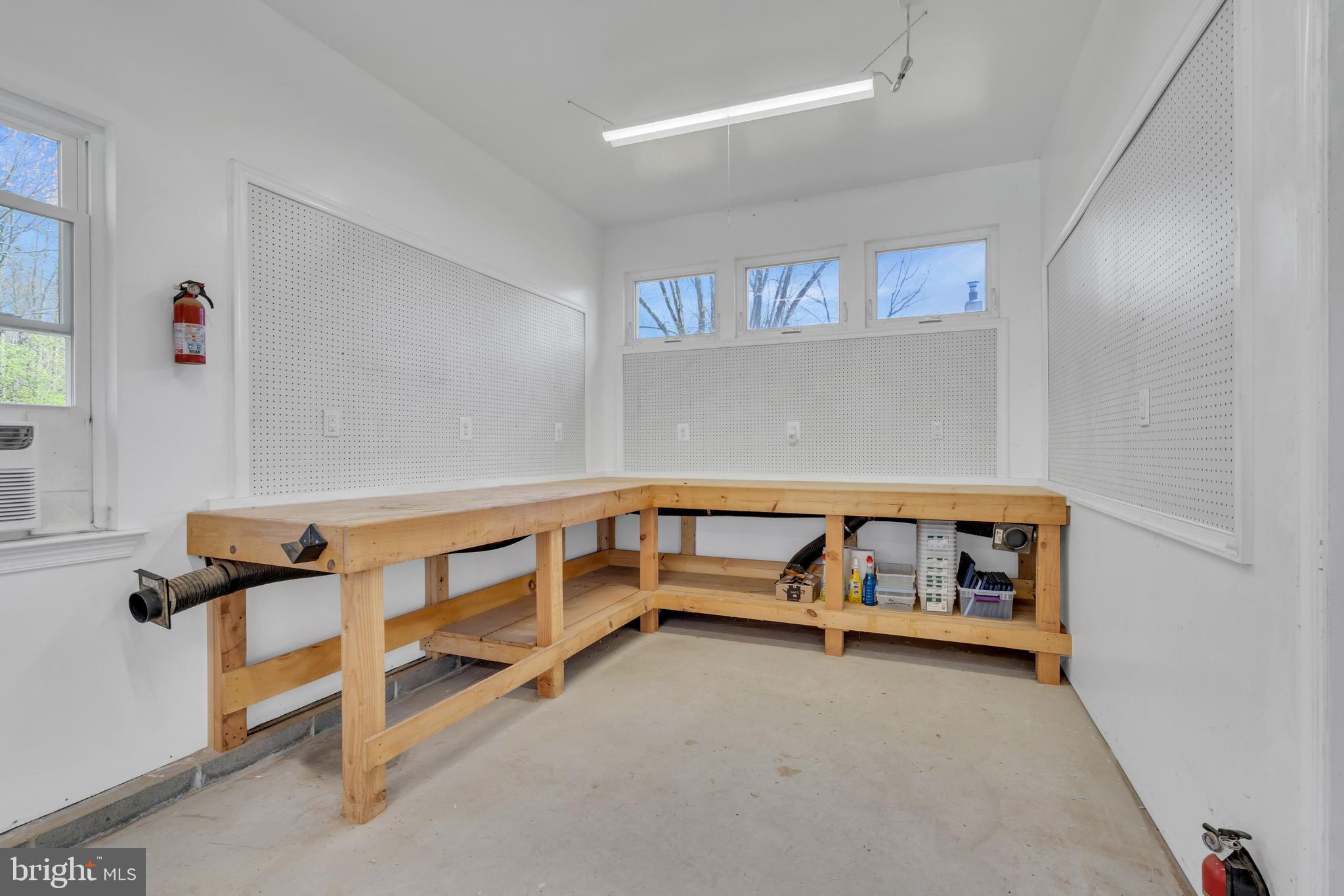 YARDLEY CREST - Residential