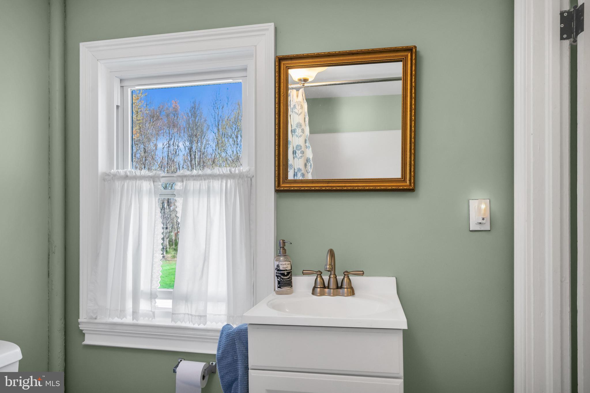 YARDLEY CREST - Residential