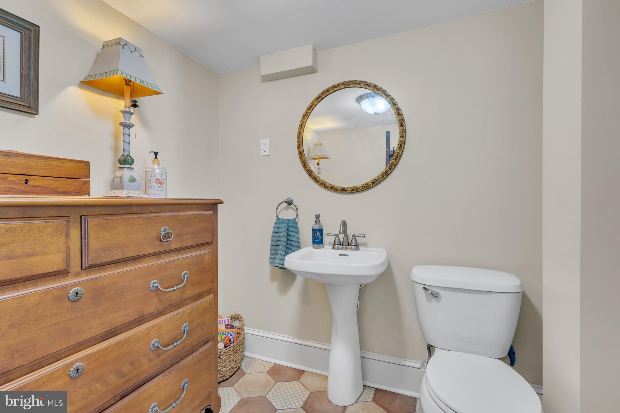 YARDLEY CREST - Residential