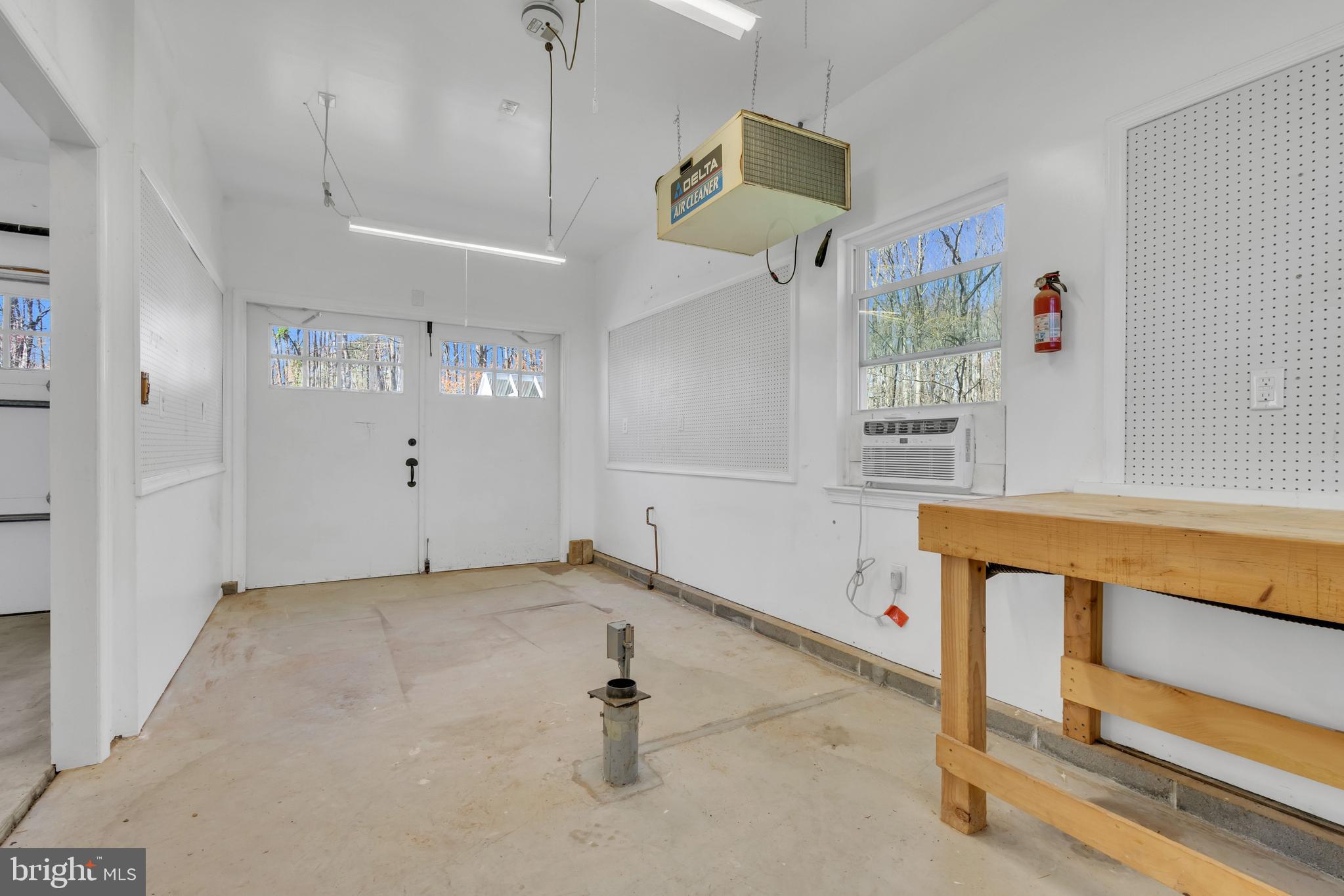 YARDLEY CREST - Residential