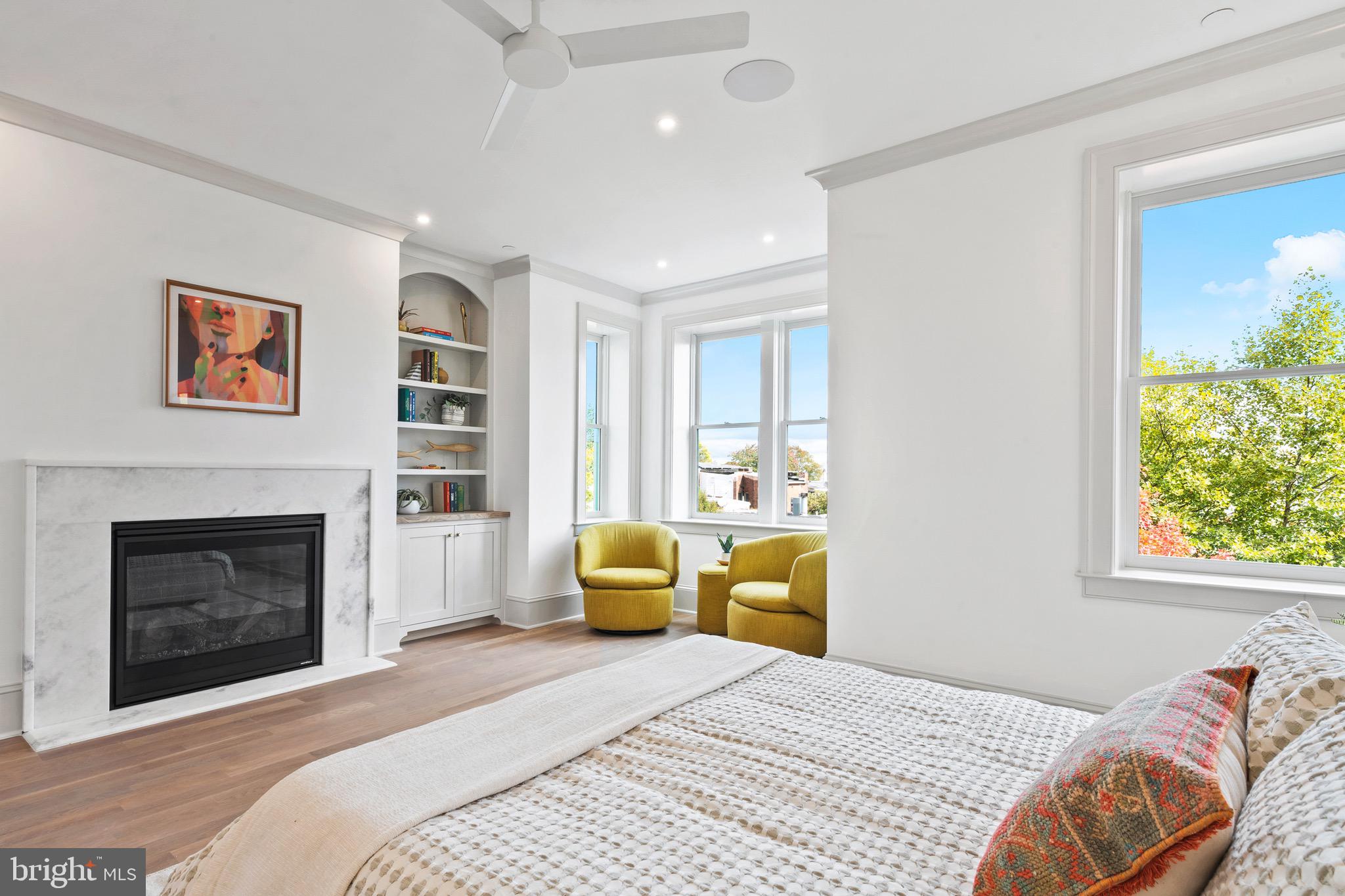 CAPITOL HILL - Residential