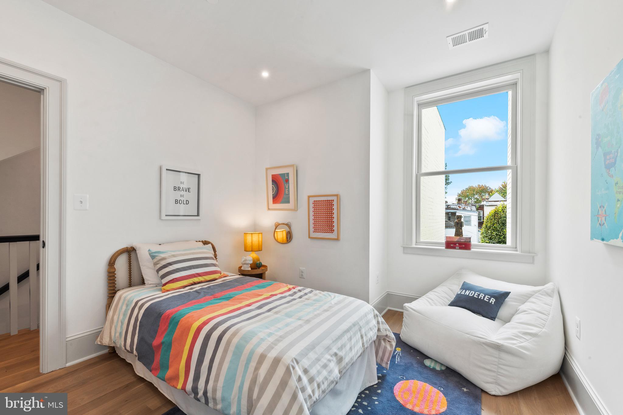 CAPITOL HILL - Residential