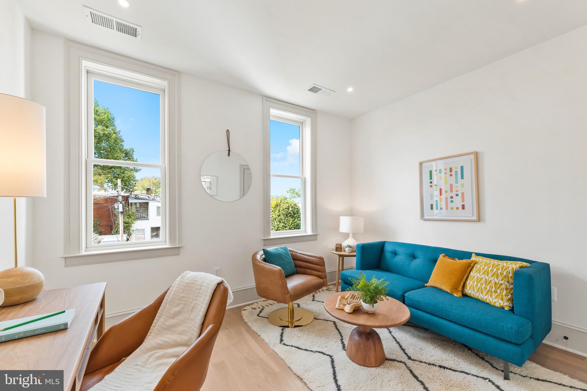 CAPITOL HILL - Residential