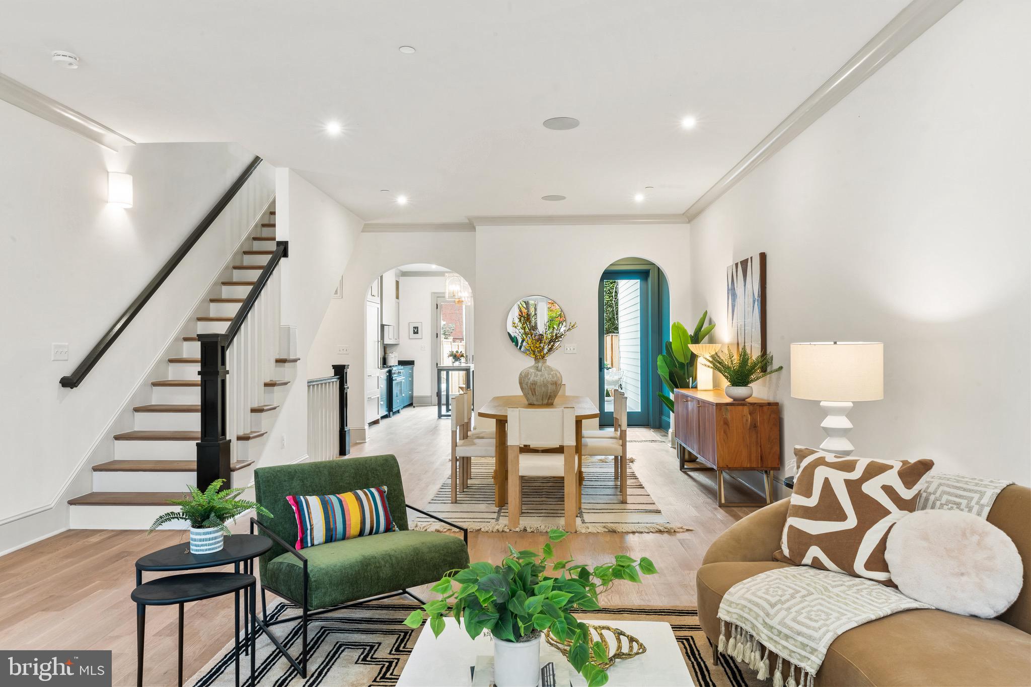 CAPITOL HILL - Residential