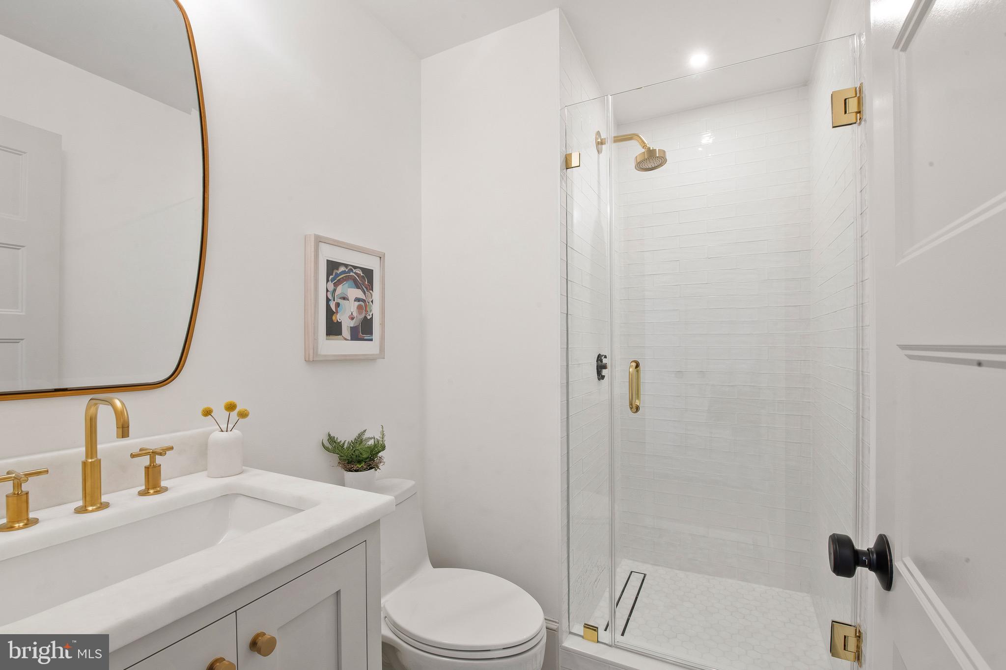 CAPITOL HILL - Residential
