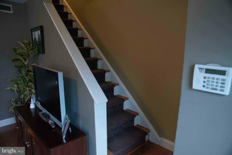 HUME SPRINGS - Residential