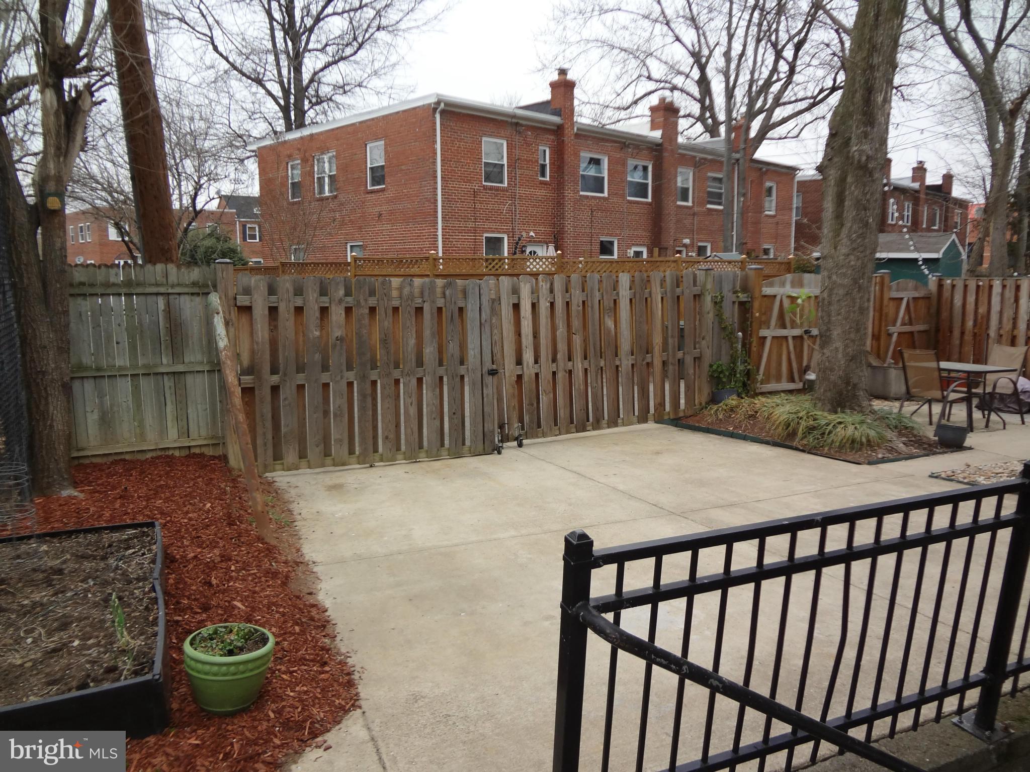 HUME SPRINGS - Residential