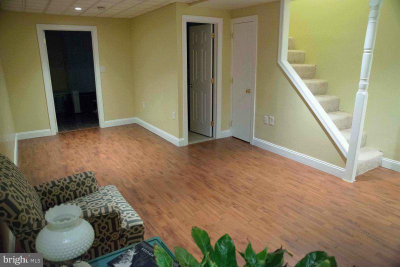 HUME SPRINGS - Residential