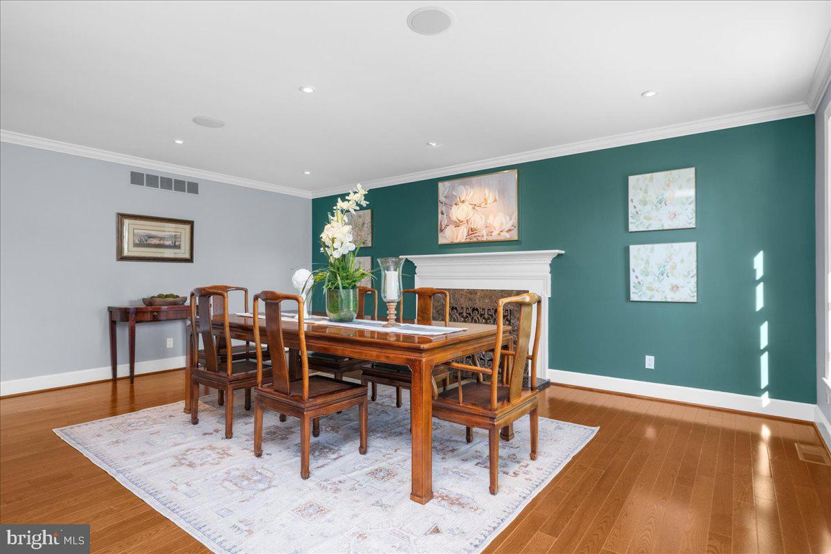 FOREST HILL - Residential