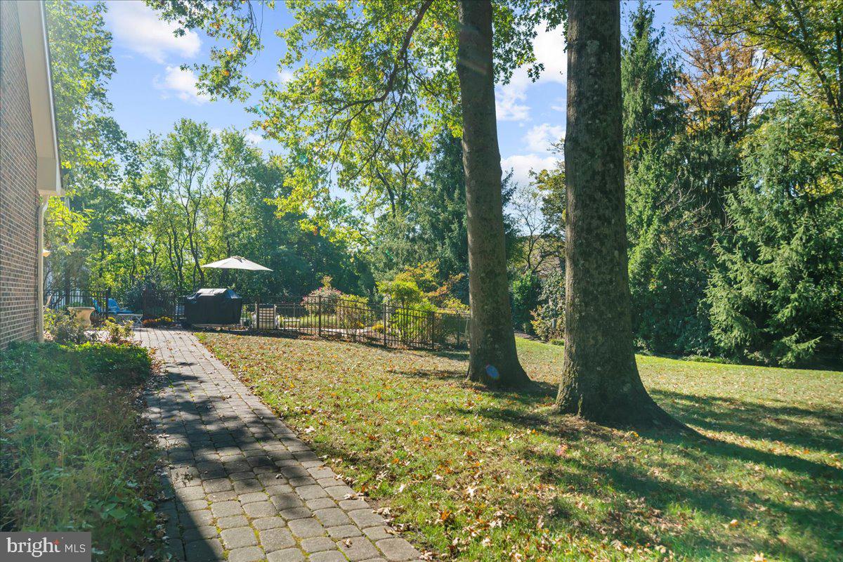 FOREST HILL - Residential