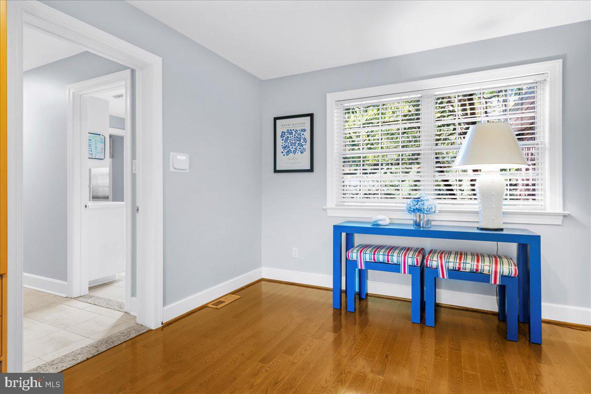 FOREST HILL - Residential