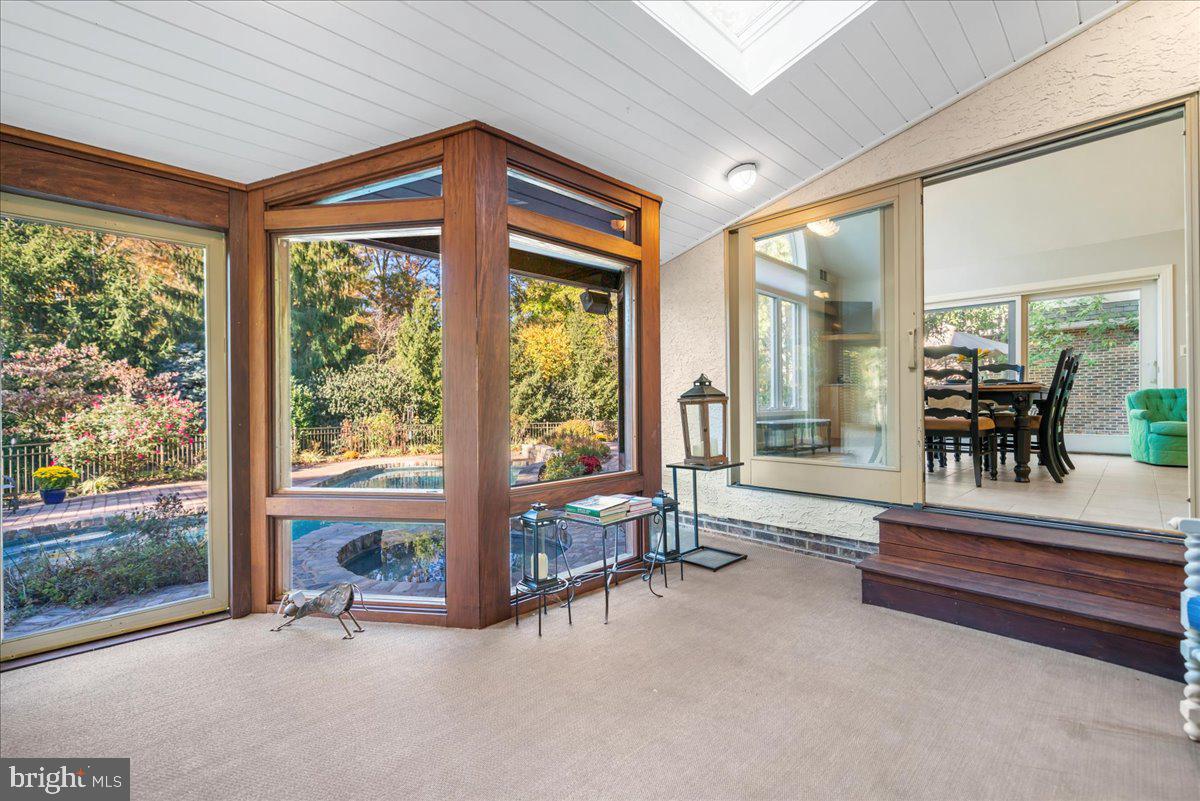 FOREST HILL - Residential