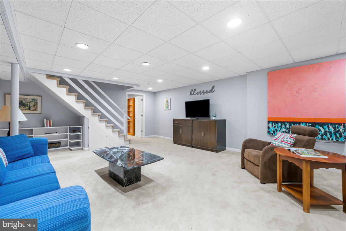 FOREST HILL - Residential