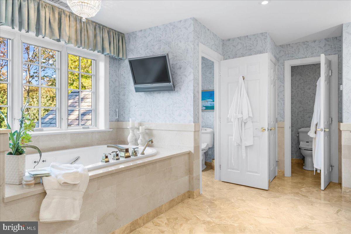 FOREST HILL - Residential