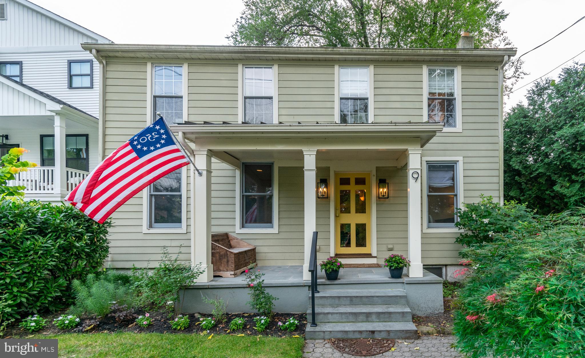 9 FERRY STREET