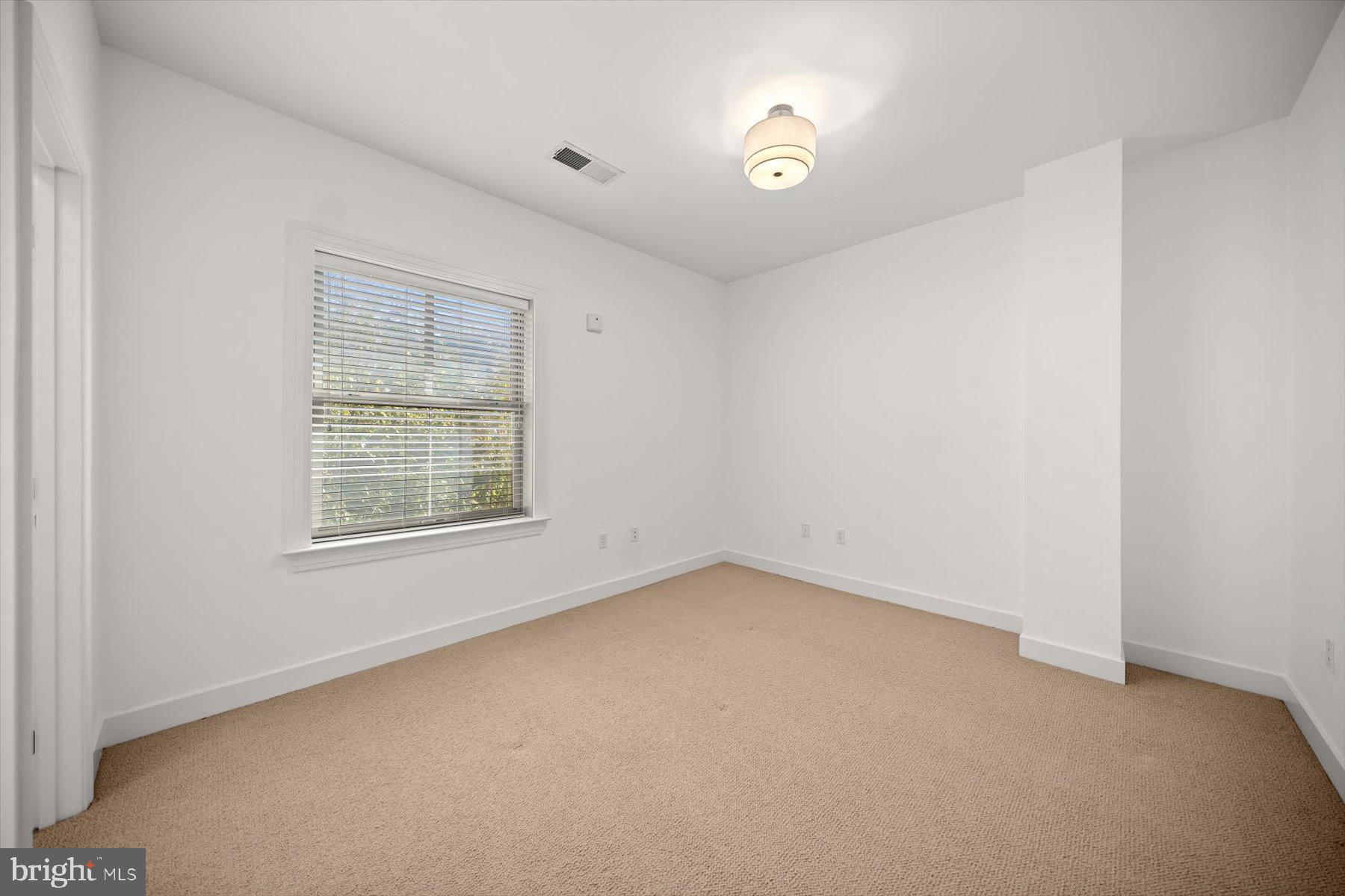 VISTA ON COURTHOUSE - Residential