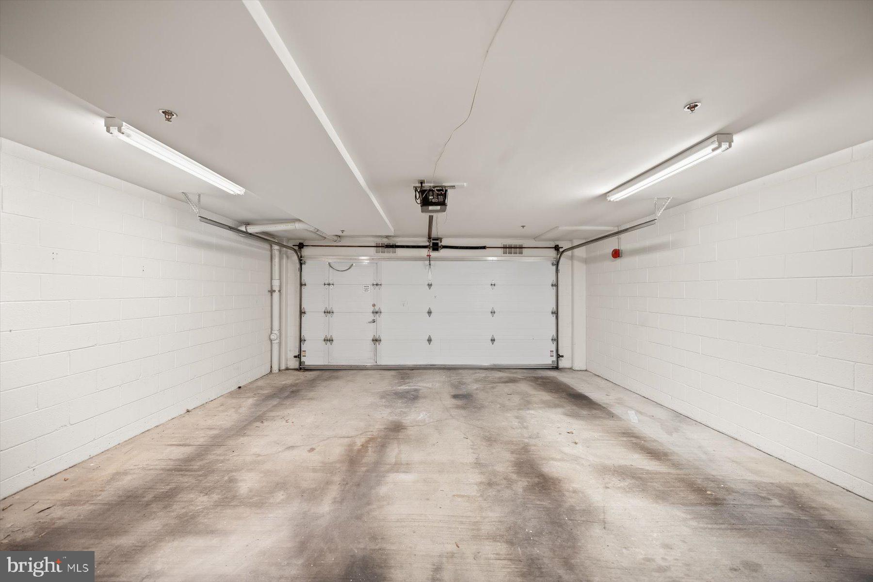 VISTA ON COURTHOUSE - Residential