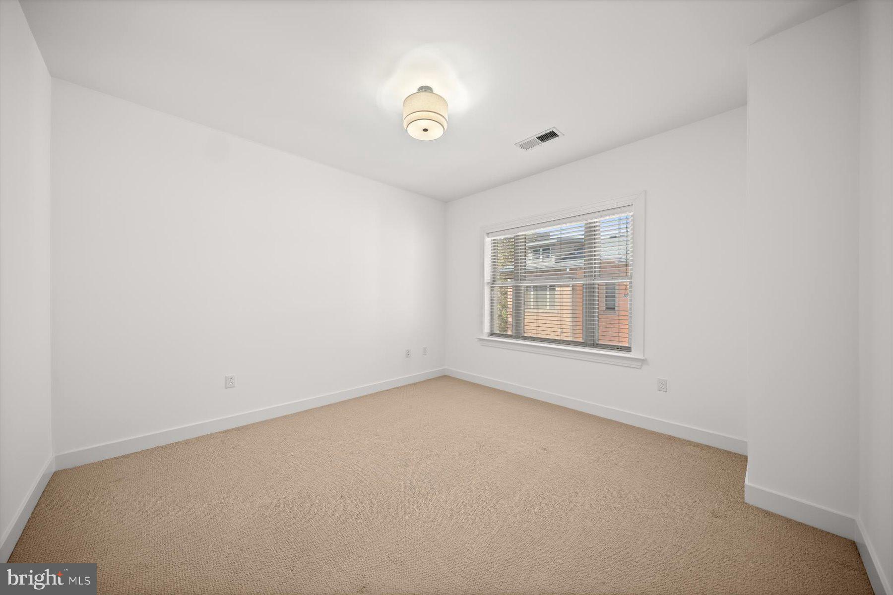 VISTA ON COURTHOUSE - Residential