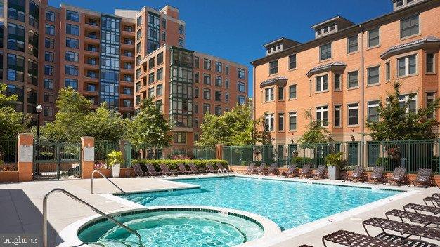 VISTA ON COURTHOUSE - Residential