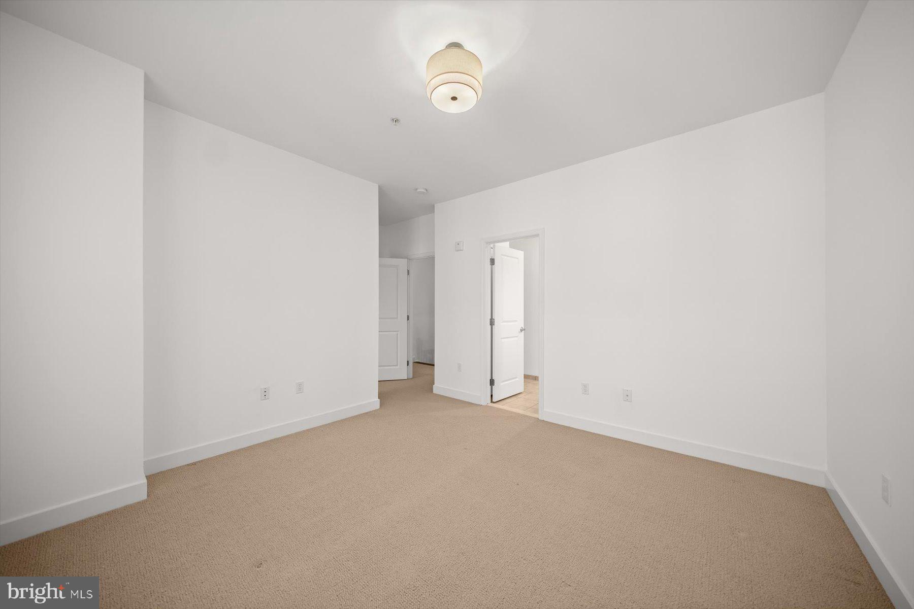 VISTA ON COURTHOUSE - Residential