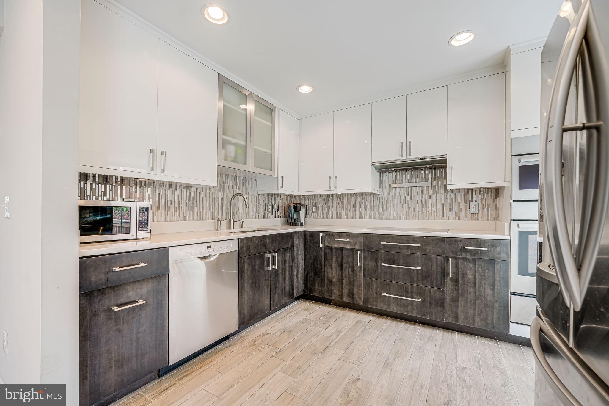 DUKE STREET SQUARE - Residential