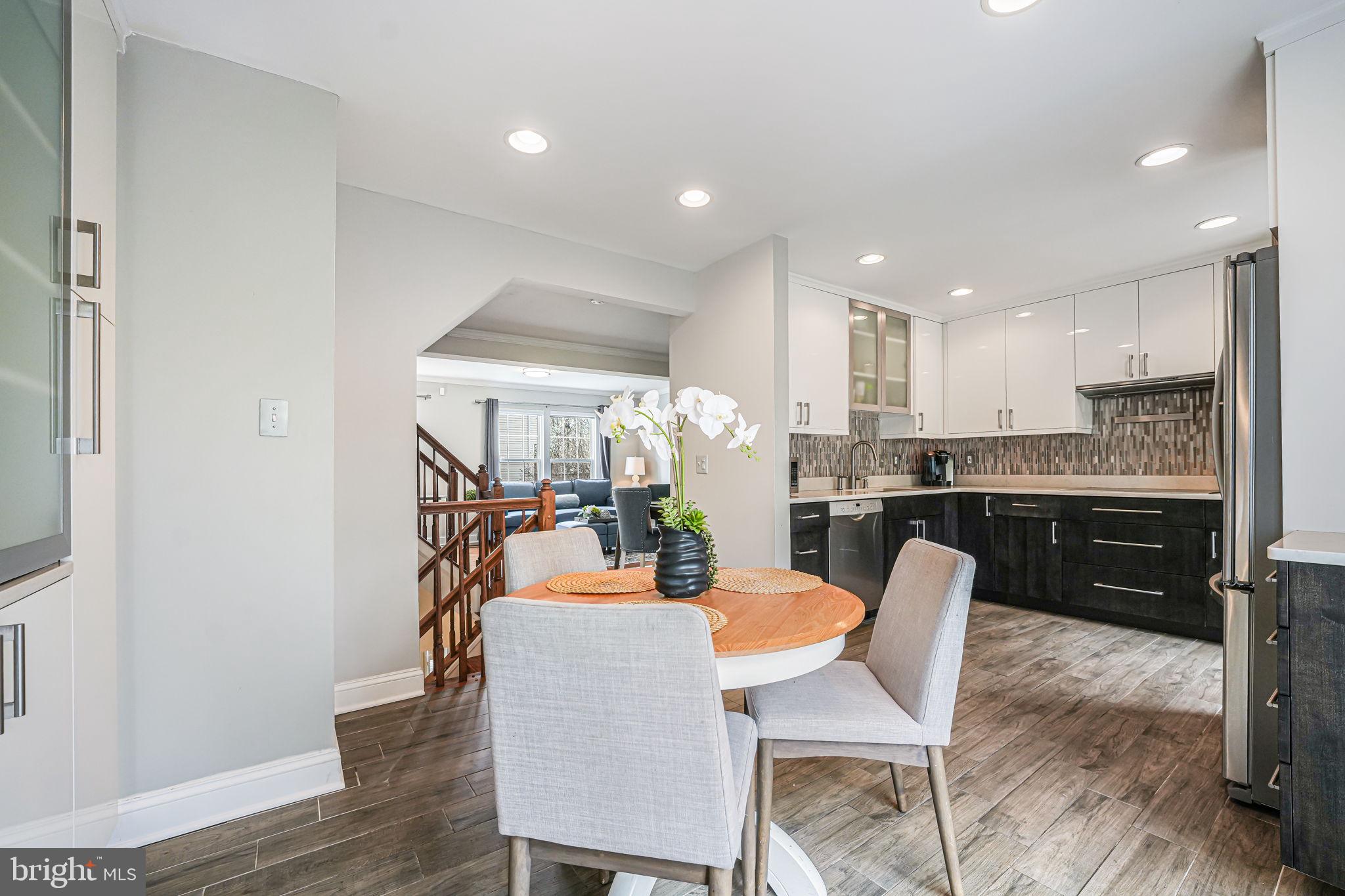 DUKE STREET SQUARE - Residential