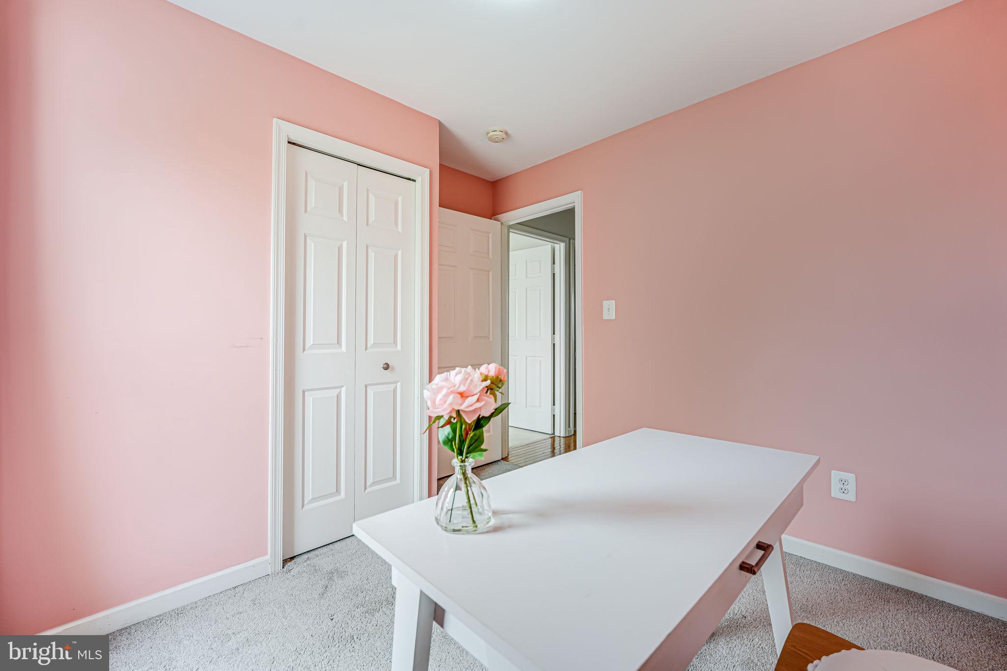 DUKE STREET SQUARE - Residential