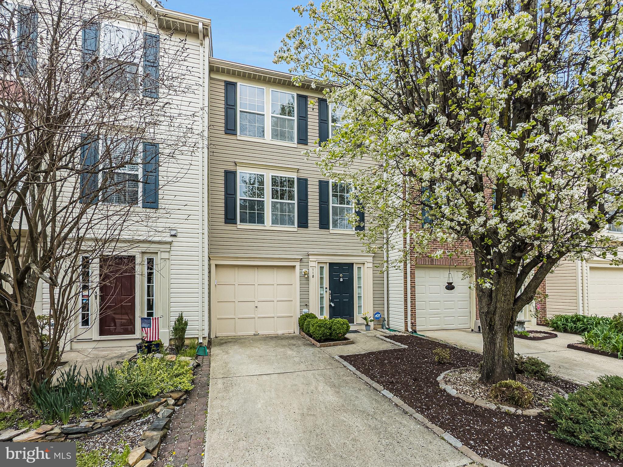 DUKE STREET SQUARE - Residential