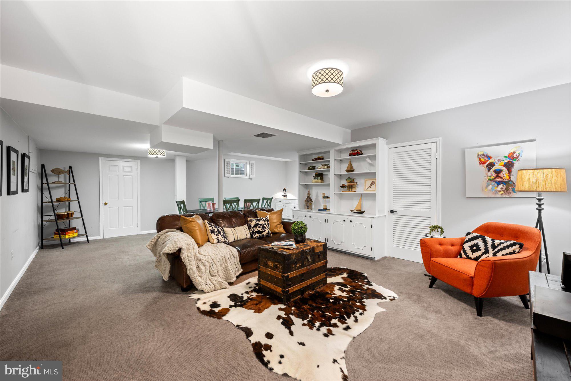 RIVER FALLS - Residential