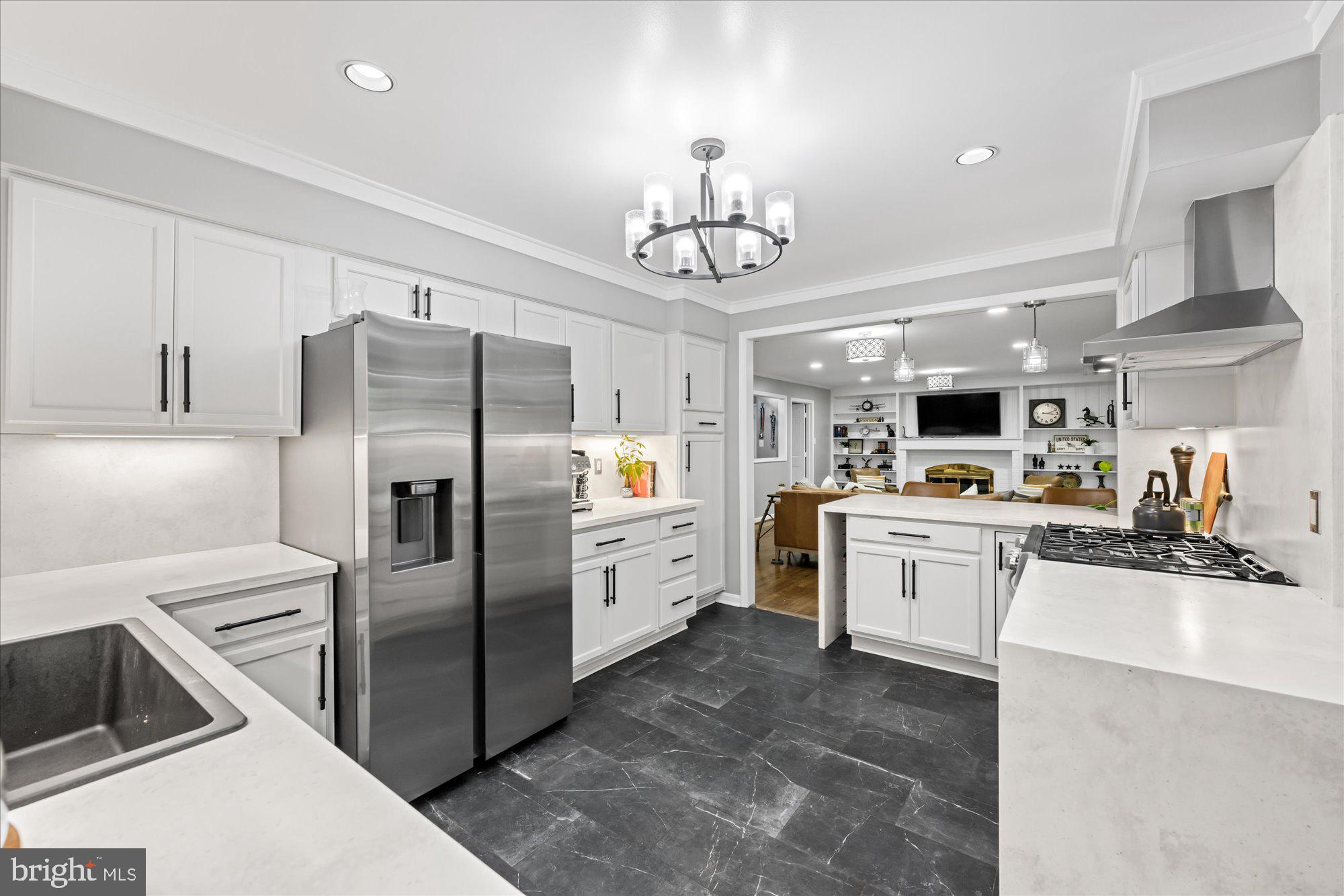 RIVER FALLS - Residential