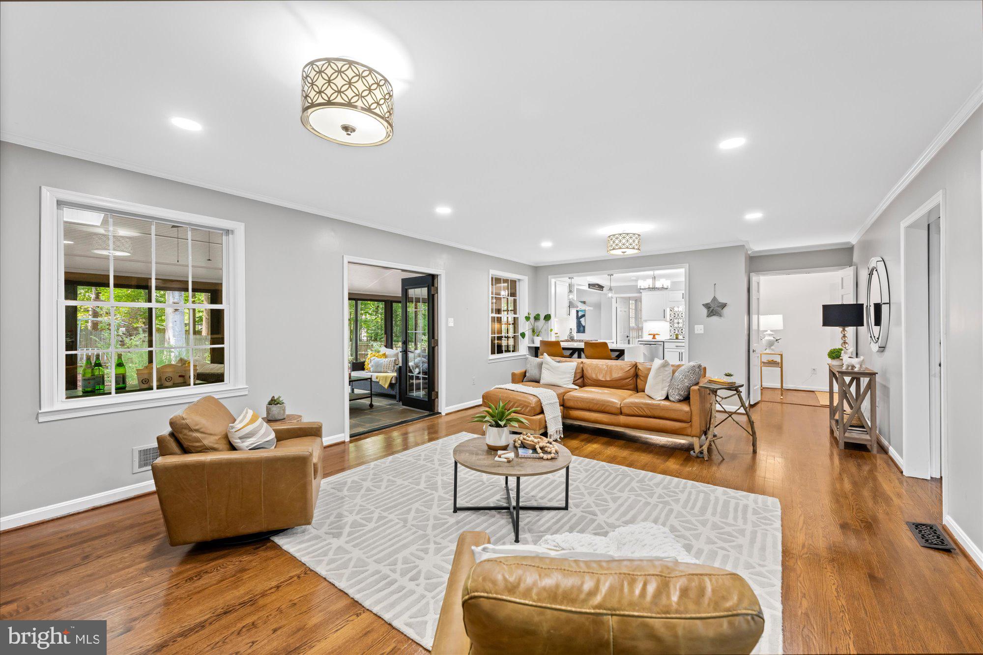 RIVER FALLS - Residential