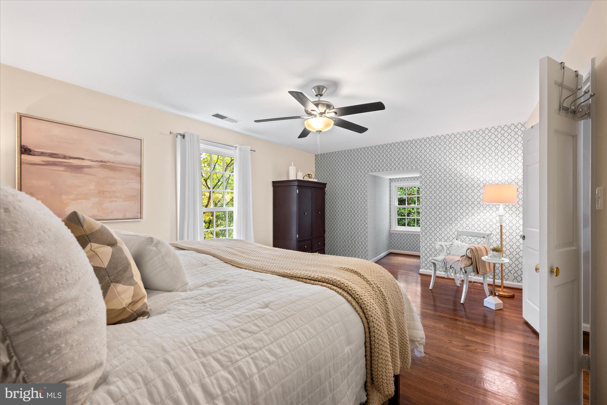 RIVER FALLS - Residential