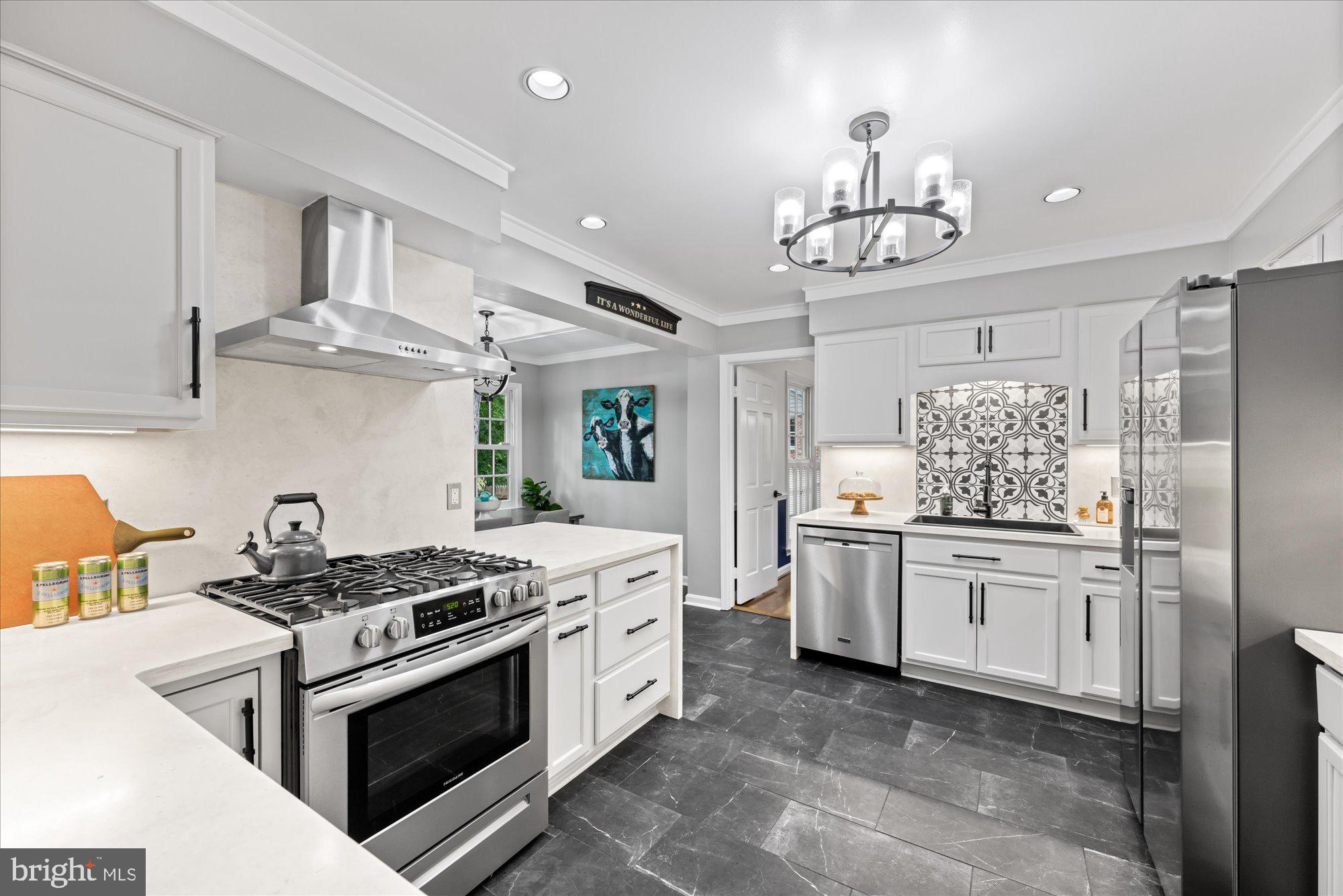 RIVER FALLS - Residential