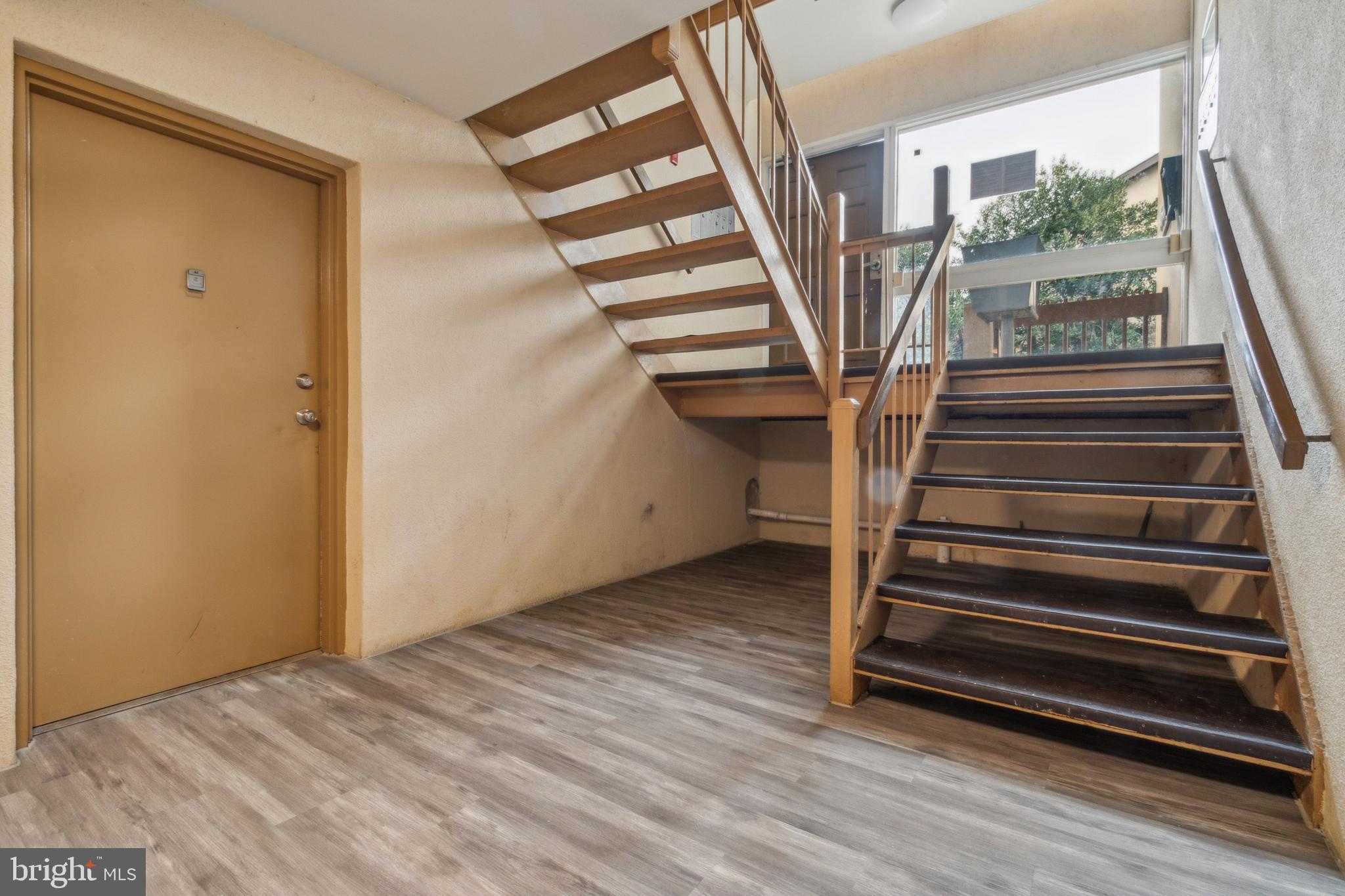 OAKLAND MILLS - Residential